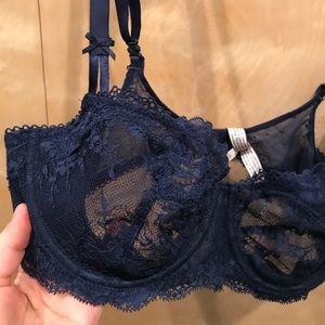 VS Lace bra